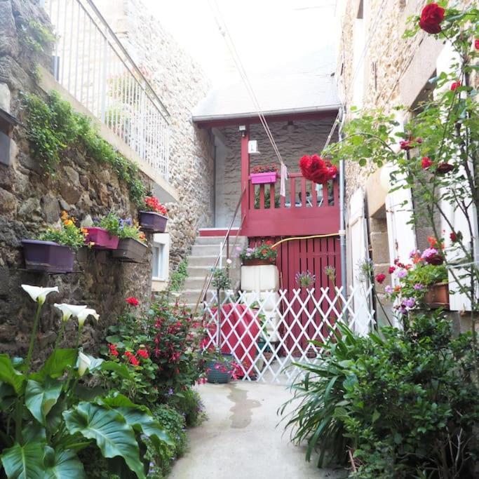 Appartement Duplex Et Terrasse A St Servan-St Malo Saint-Malo Zewnętrze zdjęcie